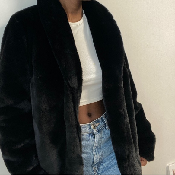 Faux Fur Black Coat - Picture 3 of 10